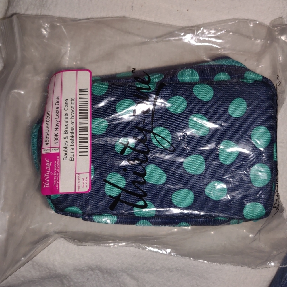 thirty-one baubles and bracelet case